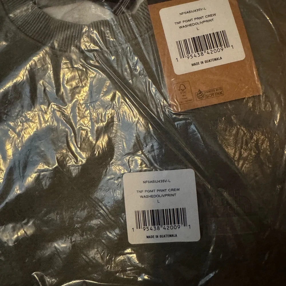 Supreme x The North Face Pigment Crewneck Olive Men's Sweater sz L - Picture 3 of 3